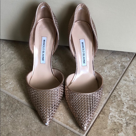 Manolo Blahnik gold heels - Picture 3 of 8